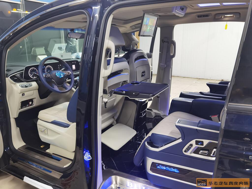 别克GL891抖音视频黄帝王蓝内饰